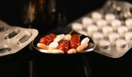 Comment l’Oxycodone 5 mg Aide à Soulager les Douleurs Modérées à Sévères